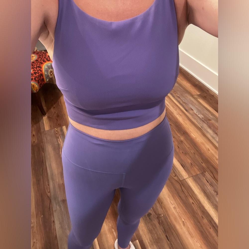 Lululemon Ribbed Back-Twist Yoga Bra size 8 perfect condition charged indigo